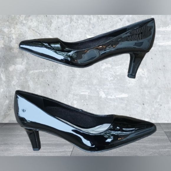 Easy Street Pointe Women's High Heels Size 7M - Picture 4 of 4